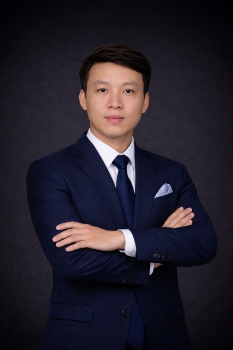 ÔNG TRẦN TRUNG HIẾU